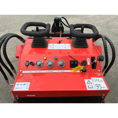 Euro 5 CE EPA   Mini diesel Skid Steer Loader with Mower Mini Loader Farm